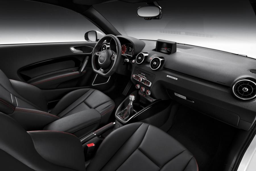 Торпедо Audi A1 Quattro (8X) 2012 года  (фото 37 из 53)